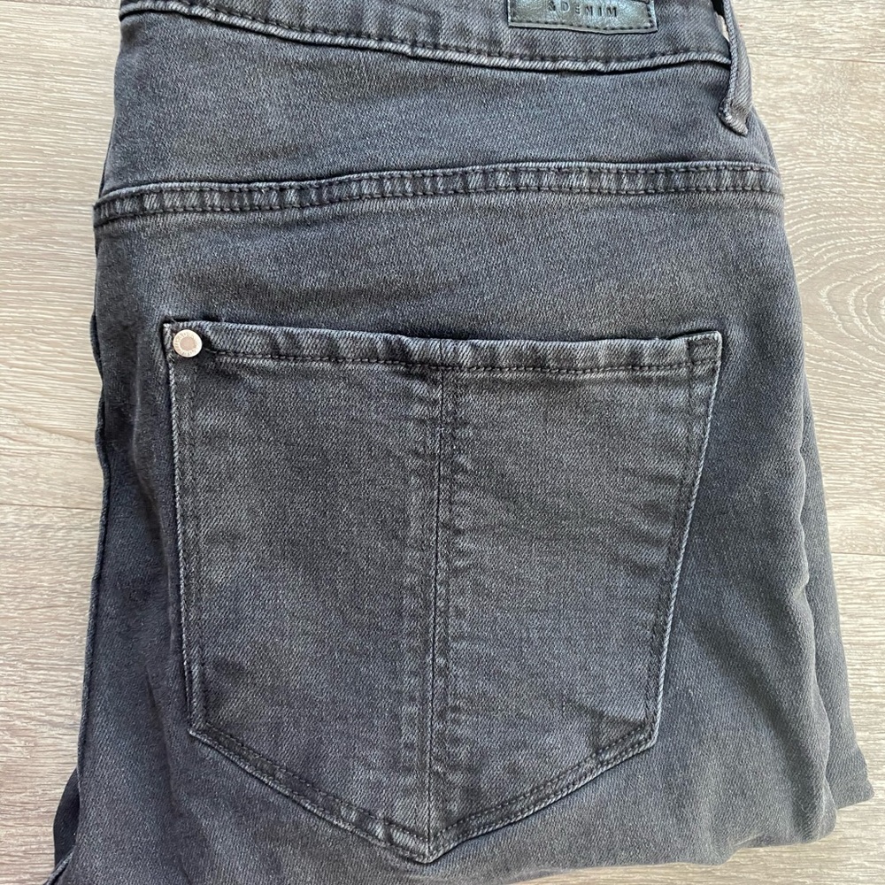 💥✖️High waist charcoal jeans ✖️💥 - Picture 2 of 5